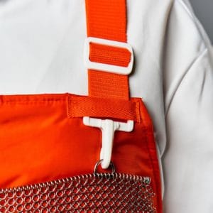 Teräsesiliinan henkselit